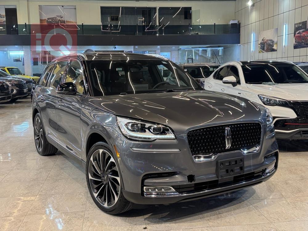 Lincoln Aviator